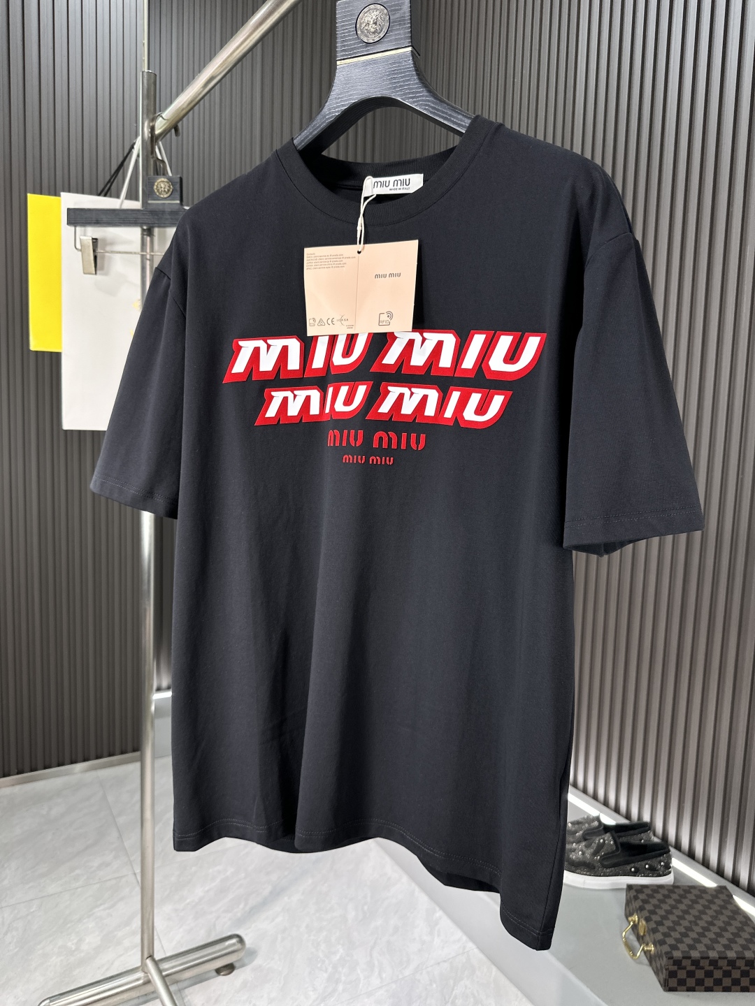Miu Miu 2025 Spring/Summer New Short Sleeve T-Shirt with Logo