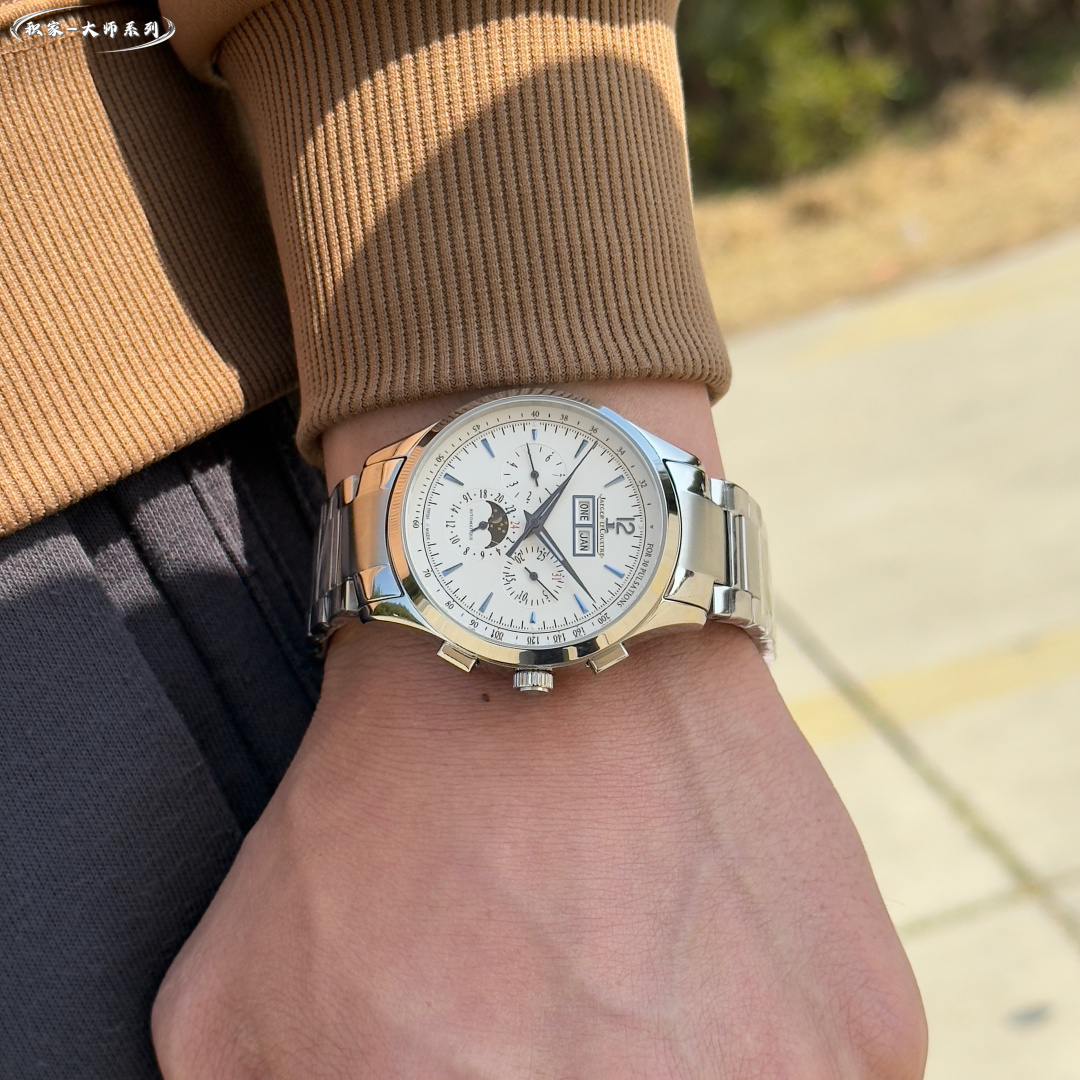 NO:765544,Produced by TW, white steel, rose gold (belt model), TW Factory’s heavily-gold (Jaeger-LeCoultre JL Master Series) watch JL5 is a carefully crafted work. In terms of details, the TW team spent more than two years carefully designing, sparing no financial resources and energy, to perfect the replica, dare to be the first, strive for perfection, overcome many difficulties, and break through multiple layers of technical bottlenecks. The movement model is an upgraded version of the customized movement 759, with stable quality!  Genuine mold opening, 1:1 replica is perfect and consistent with the original, all functions can be used normally, made of 316L fine steel and polished with top-level CNC technology, which is exactly the same as the original craftsmanship, making the overall text texture better. The size of the watch is 40 mm. The waterproof depth is 50 meters. The dial TW team broke through the multi-layer technical bottleneck and strived for perfection. They kept improving the details of the 12 scales and restored the sunray pattern at a 1:1 ratio. :  The strap is matched with Italian Novonppa calfskin, and the original stainless steel folding buckle shows the luxurious temperament of this watch. It is suitable for various business occasions, simple and refined yet elegant!  Appreciation by watch friends from all walks of life, 1:1 reproduction of TW's fine products, welcome to reprint and give gifts, the best luxury recommendation, please look for TW's exclusive quality, jaeger-lecoultre, cowhide19860909TW 出品 白钢 玫金（皮带款） TW Factory 重金打造(积家 JL 大师系列)腕表JL5用心之作,细节方面 TW团队历时两年多精心设计,不惜财力和精力,完美复刻,敢为人先,力求完美,克服重重难关,突破多层技术瓶颈,机芯型号为订制机芯改759升级版,质量稳定！ 正品开模,1:1复刻完美与正品一致,所有功能均可正常使用,采用316L精钢材质打造和CNC顶级工艺打磨,与原装工艺效果如出一辙,使其整体字面质感更佳.腕表尺寸40毫米.防水深度50米. 表盘TW团队突破多层技术瓶颈,力求完美,对12个刻度细节精益求精,1:1还原太阳放射状饰纹. : 表带搭配意大利Novonppa小牛皮,原装精钢折叠扣更显示这块腕表的豪华气质.适合各种商务场合,简敛精致不失优雅！各路表友品鉴,TW精品1:1复刻,欢迎转载送礼最佳奢华推荐请认准TW独家品质,,jaeger-lecoultre,cowhide,Watch