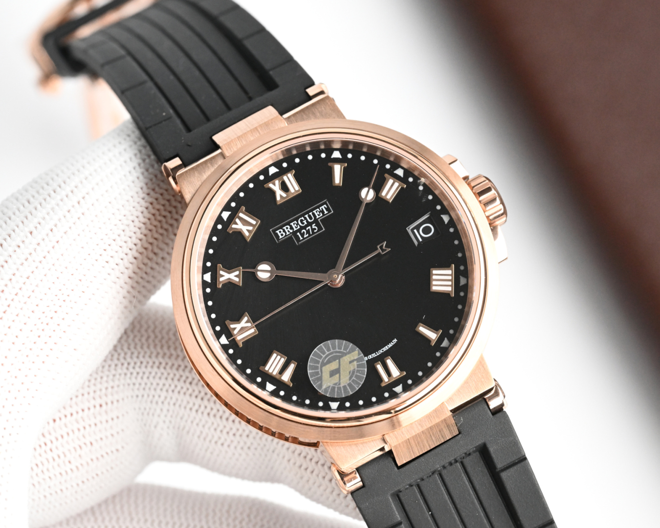 Series 3910: High-Quality Wristwatch with Solar-Radiation Palette and Water-Proof Features - 图片 3
