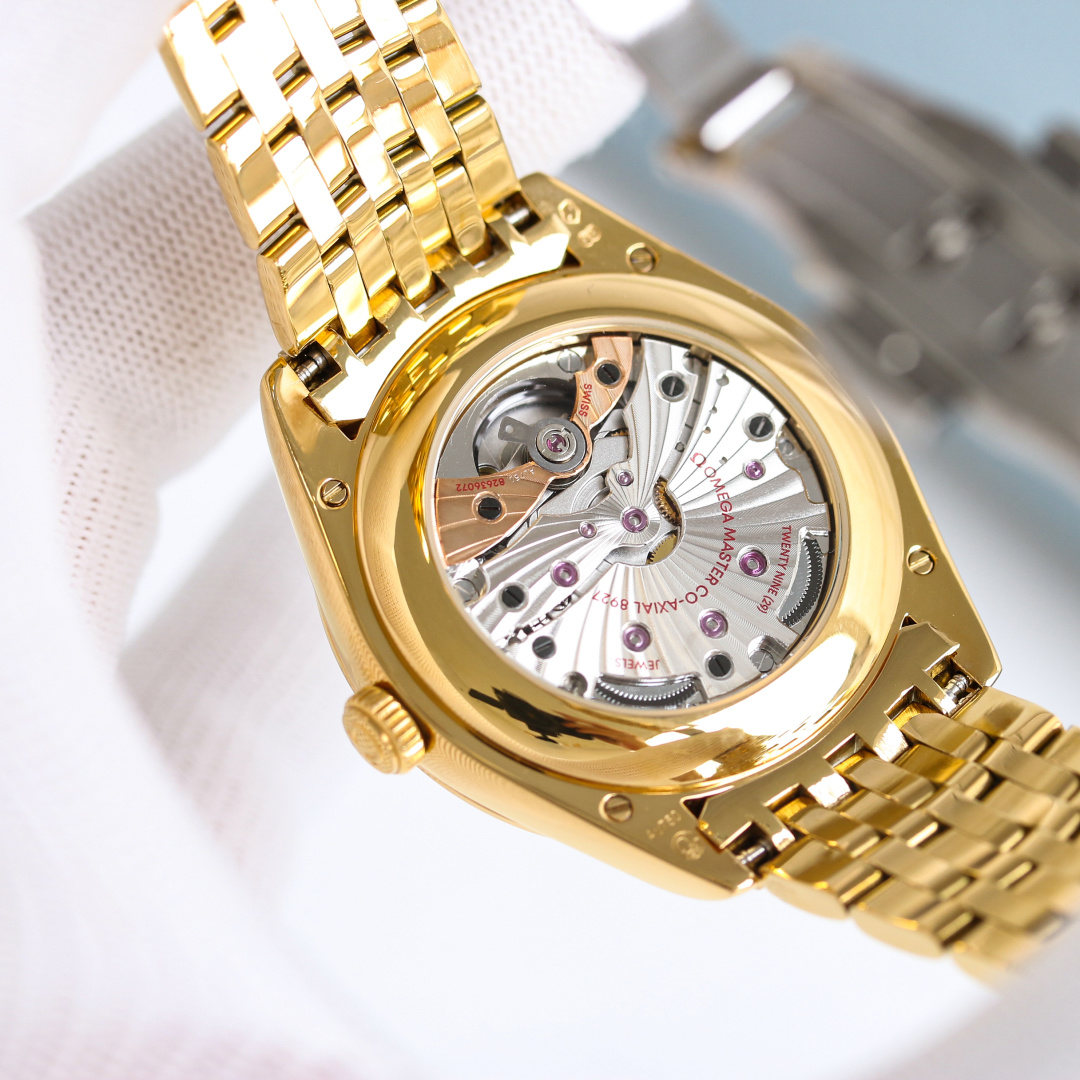 OMEGA 碟飞名典大三针系列 手动机械腕表手表 9