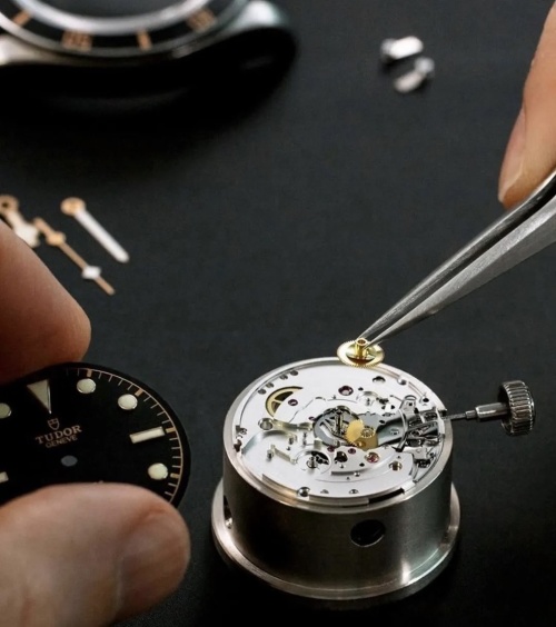 Tudor Black Bay Reloj de Acero Inoxidable con Esfera Negra y Cristal de Zafiro 16 Tudor Black Bay Reloj de Acero Inoxidable con Esfera Negra y Cristal de Zafiro