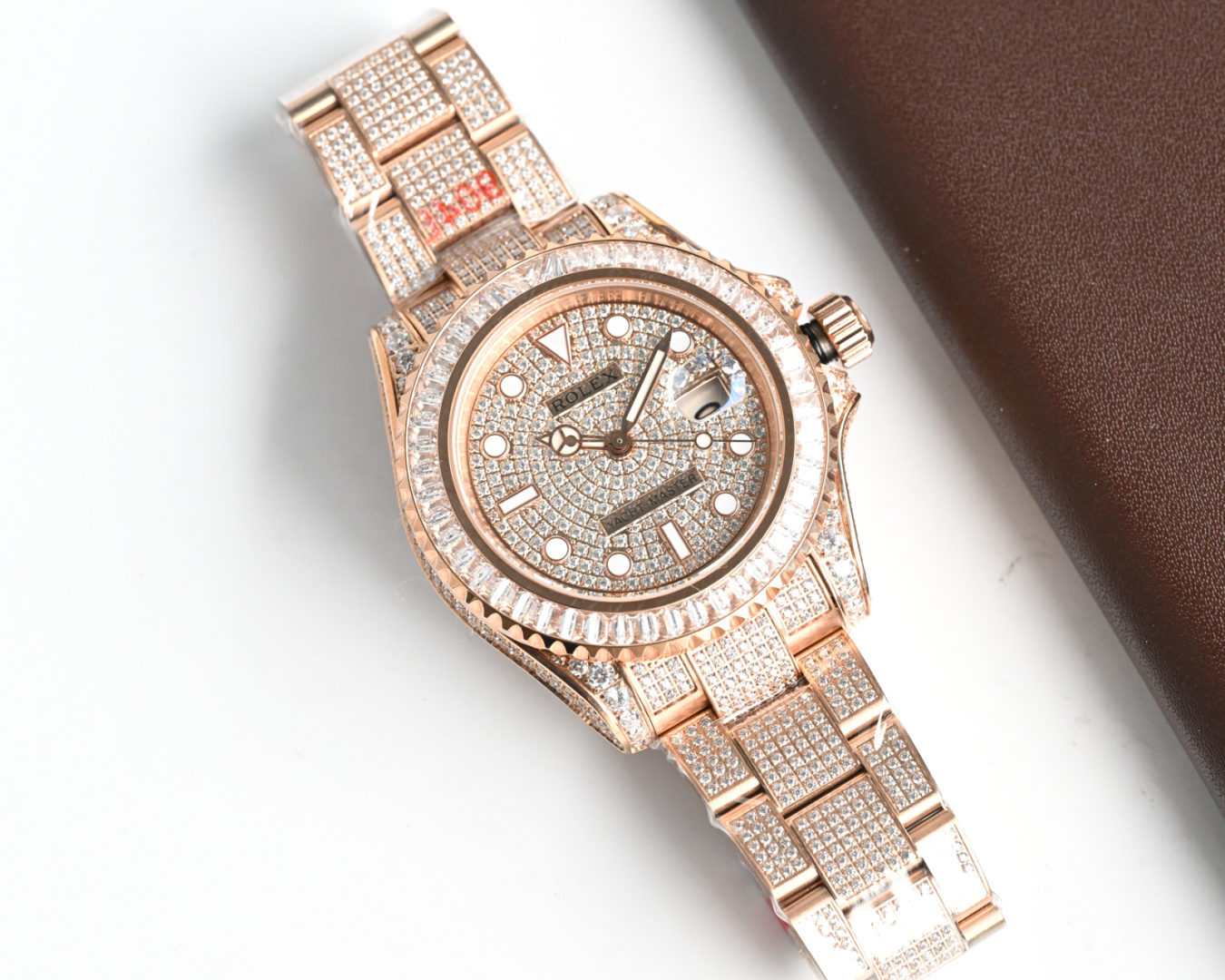 NO:336423,Gold Tuhao Edition, Full Diamond Yacht ROLEX Rolex Monument Diamond Series, took 10 months to modify the men's model full diamonds Equipped with fully automatic mechanical movement, stainless steel diamond case Solid heavy steel belt selected imported glitter diamonds Super luminous luminous. Brand Rolex Rolex series yacht series watch movement Pearl movement strap diamond steel bracelet Size 40mm Material 316 stainless steel + sapphire glass,,,rolex19860909金 土豪版, 满钻游艇ROLEX 劳力士满钻系列,耗时10个月改装满钻石男士款 搭载全自动机械机芯,精钢镶钻表壳 实心厚重钢带精选进口光彩闪耀钻 超强夜光 . 品牌Rolex 劳力士 系列游艇系列腕表 机芯正明珠机芯 表带精钻精钢表链 尺寸40mm 材料316精钢+蓝宝石玻璃,,,rolex,Watch