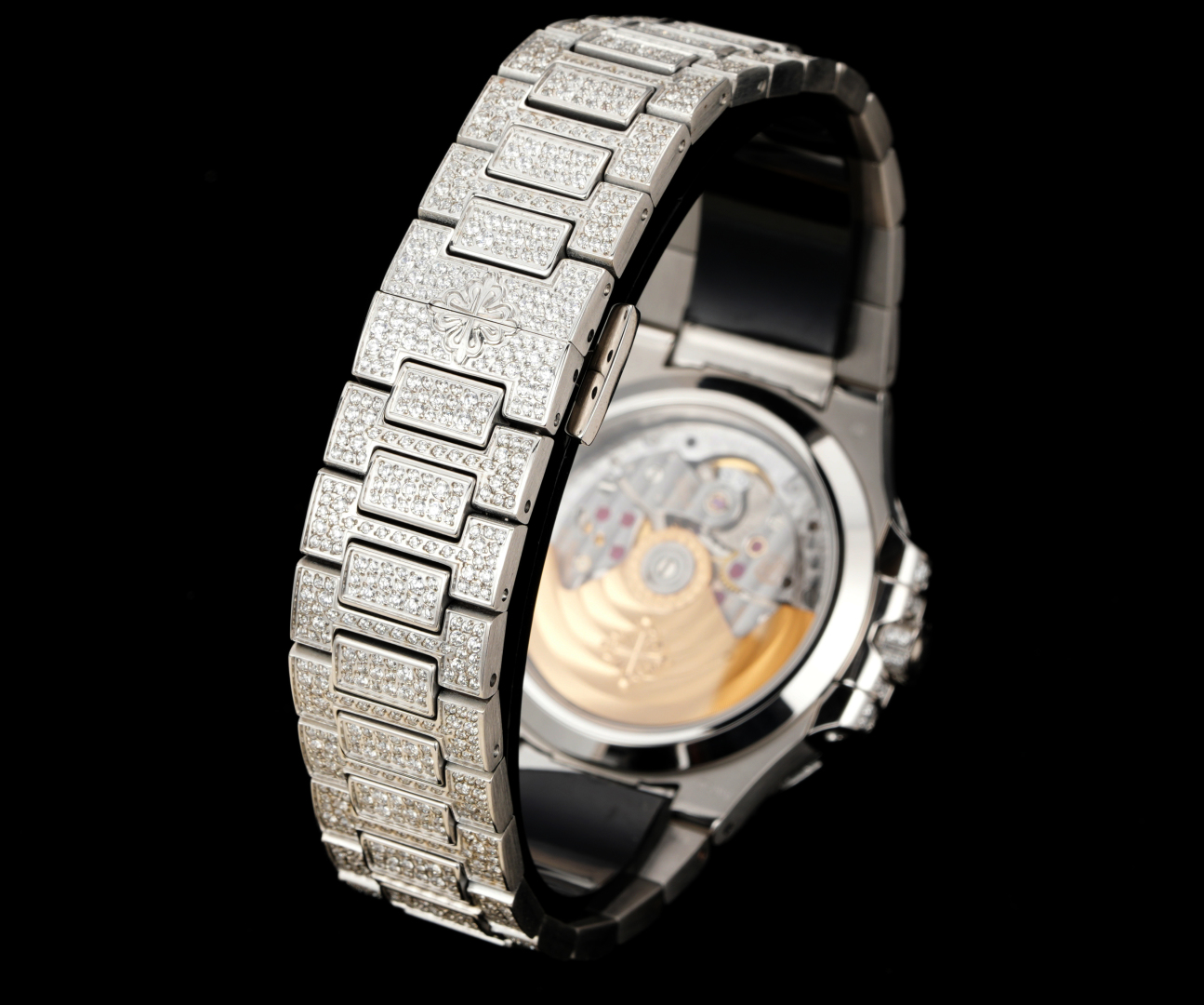 Luxurious Nautilus 7021 Watch: Exquisite Design with Snowflake Drills and Sapphire Crystal. - 图片 9