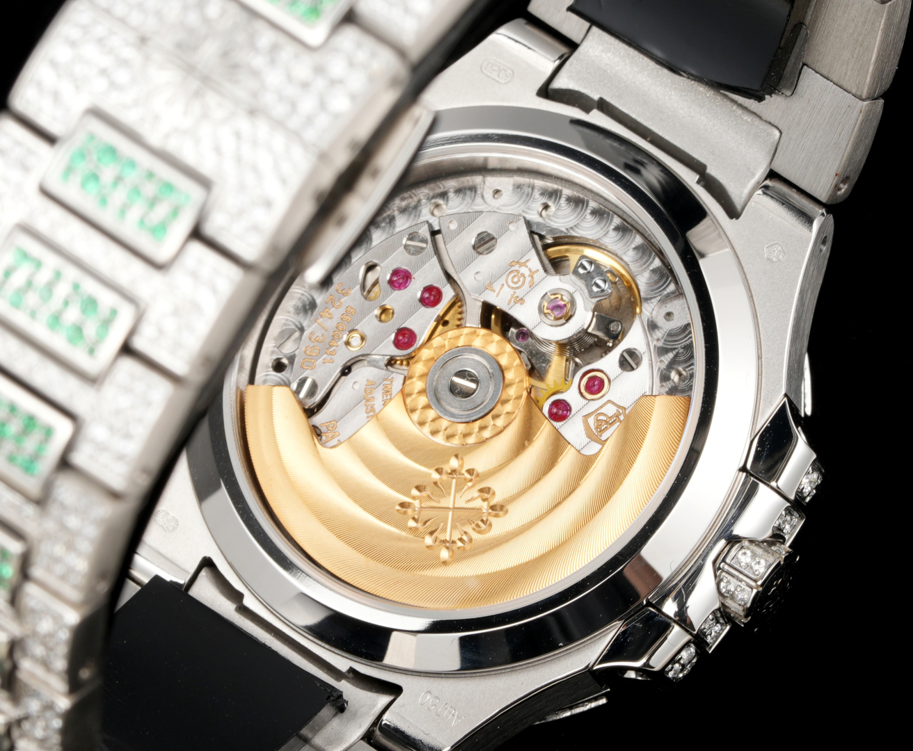 Luxurious Nautilus 8050 Watch Collection with Ruby and Snowflake Drills - 图片 6