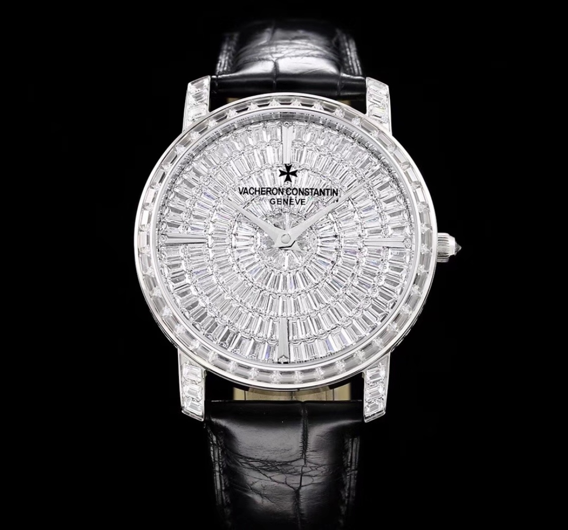NO:394015,Vacheron Constantin - The new luxury star model 82760/000G-9952 men's watch. The case is made of 316L stainless steel and powered platinum craftsmanship, especially shining and beautiful. Shihualu Shiqi crystal diamond hand-made diamond inlay technology. It is paired with double-bu Never scratch sapphire glass. It is equipped with a pure handmade Italian crocodile leather strap. It is equipped with a Japanese imported 9015 movement (zero rework quality) with a 28,800 power reserve of 40 hours, one to one replica!  Ingenious and perfect interpretation..., vacheron, crocodile skin19860909江诗丹顿-传袭系列 新款奢华满天星型号82760/000G-9952男士腕表 表壳用316L精钢加电白金工艺,特别闪烁靓丽,施华路世奇水晶钻手工镶钻工艺 搭配双卜永不刮花蓝宝石玻璃,标配纯手工意大利鳄鱼皮表带,搭载日本进口9015机芯（零返修质量）每小时振频次数28800动力储存40小时,一比一复刻！匠心独运,完美演绎..,,vacheron,crocodile skin,Watch