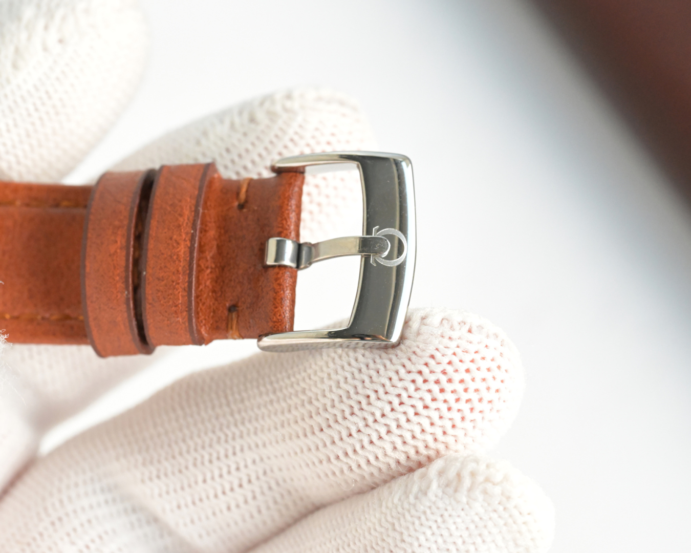 1400💰欧米茄 OMEGA 海马系列 1948腕表⌚️ 重磅来袭！欢迎品鉴！
⭐️独家定制8806至臻天文台一体机芯，纹理、结构、摆轮位置和镂空均与原版一致，运转美态清晰可见，走时精准，动力储蓄 55 小时。
⭐️表壳材质316L精钢，拱形蓝宝石玻璃，内部采用防反光处理。表背蓝宝石玻璃 刻有“SEAMASTER”（海马系列）“LIMITED EDITLON”（限量版）字样及限量编码
⭐️意大利牛皮搭配原装扣 防水深度50米