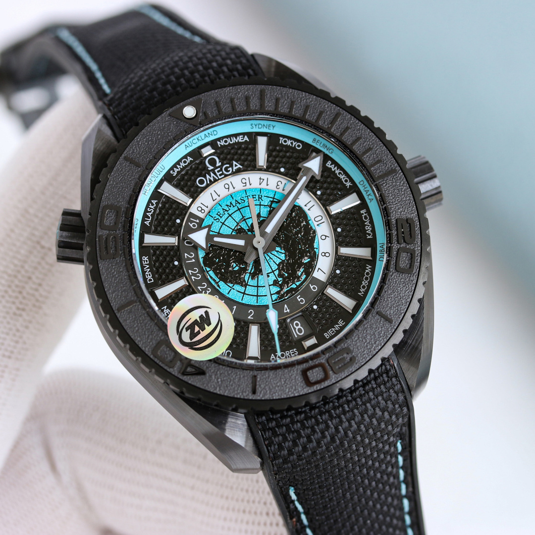 NO:741748,ZW Omega OMEGA, the new 'all-ceramic' meter world time!  Seamaster Planet Ocean World Time Watch!  Omega presents the new Seamaster Planet Ocean World Time watch. Drawing inspiration from global travel, the new watch follows the classic design style of the famous 'Deep Sea Black' watch. The 45.5 mm case is made of black dioxide ceramic and is water-resistant up to meters. There is a bird's-eye view of the earth dial in the center of the dial, made of grade 5 titanium. Laser ablation technology carves the outline of the land and is treated with paint. There is a 24-hour scale ring on the outside of the inner dial, which indicates night and day. Naiad Lock  Under the case back, the movement certified by the Master Chronometer is clearly visible.,,omega19860909ZW 欧米茄 OMEGA,全新“全陶瓷”米世界时！海马系列海洋宇宙世界时腕表！ 欧米茄呈献全新海马系列海洋宇宙世界时腕表.自环球旅行中汲取灵感,全新腕表沿袭了著名的'深海之黑'腕表的经典设计风格,黑色二氧化陶瓷打造的45.5毫米表壳,防水深度高达米. 表盘中央设有鸟瞰地球表盘,以5级钛金属打造,激光烧蚀技术雕刻出陆地轮廓,并经过漆面处理.内表盘外侧设有24小时刻度环,并区分指示夜晚和白天. Naiad Lock 表背之下,至臻天文台认证的机芯清晰可见.,,omega,Watch