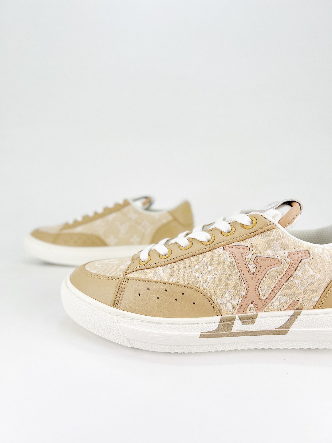 Louis Vuitton 轻奢单品 轻奢单品【代购级别】ZP级全套包装 LV Trainer 最新配色运动鞋