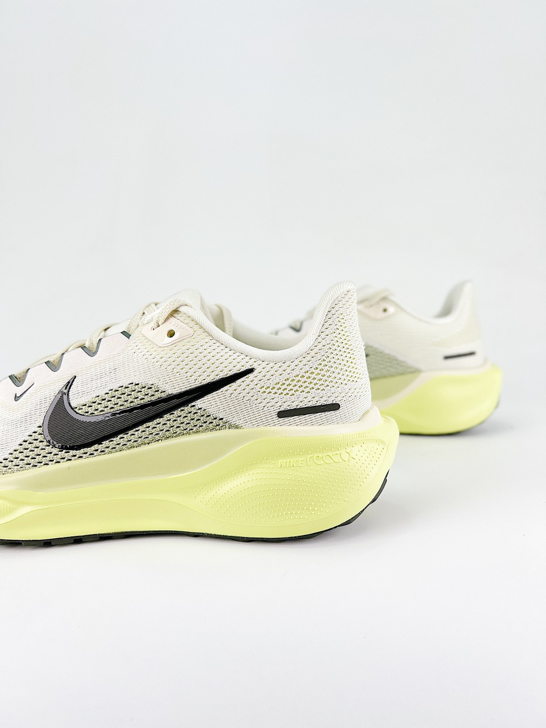 P200Nike Air Zoom PEGASUS 41 GTX 登月跑鞋 网面透气跑步鞋 FD2722-109