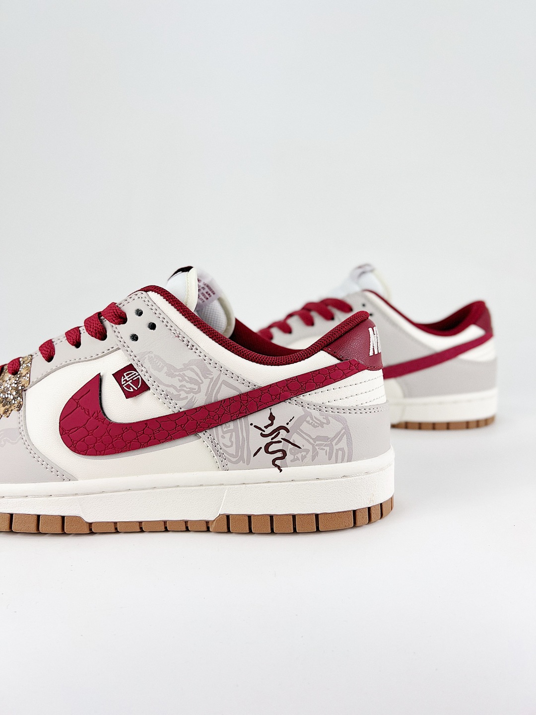 Nike Dunk SB Low Custom 'Year of the Snake' Edition Sneakers - Limited Release 7 cmp i1746502477066 4026 0 5