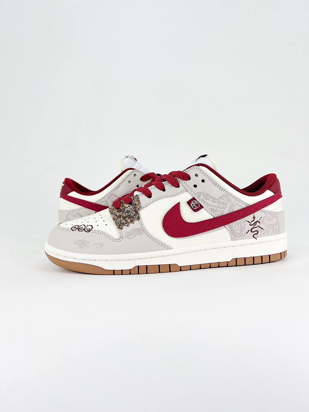 Nike Dunk SB Low Custom 'Year of the Snake' Edition Sneakers - Limited Release 3 cmp i1746502479056 9672 0 1