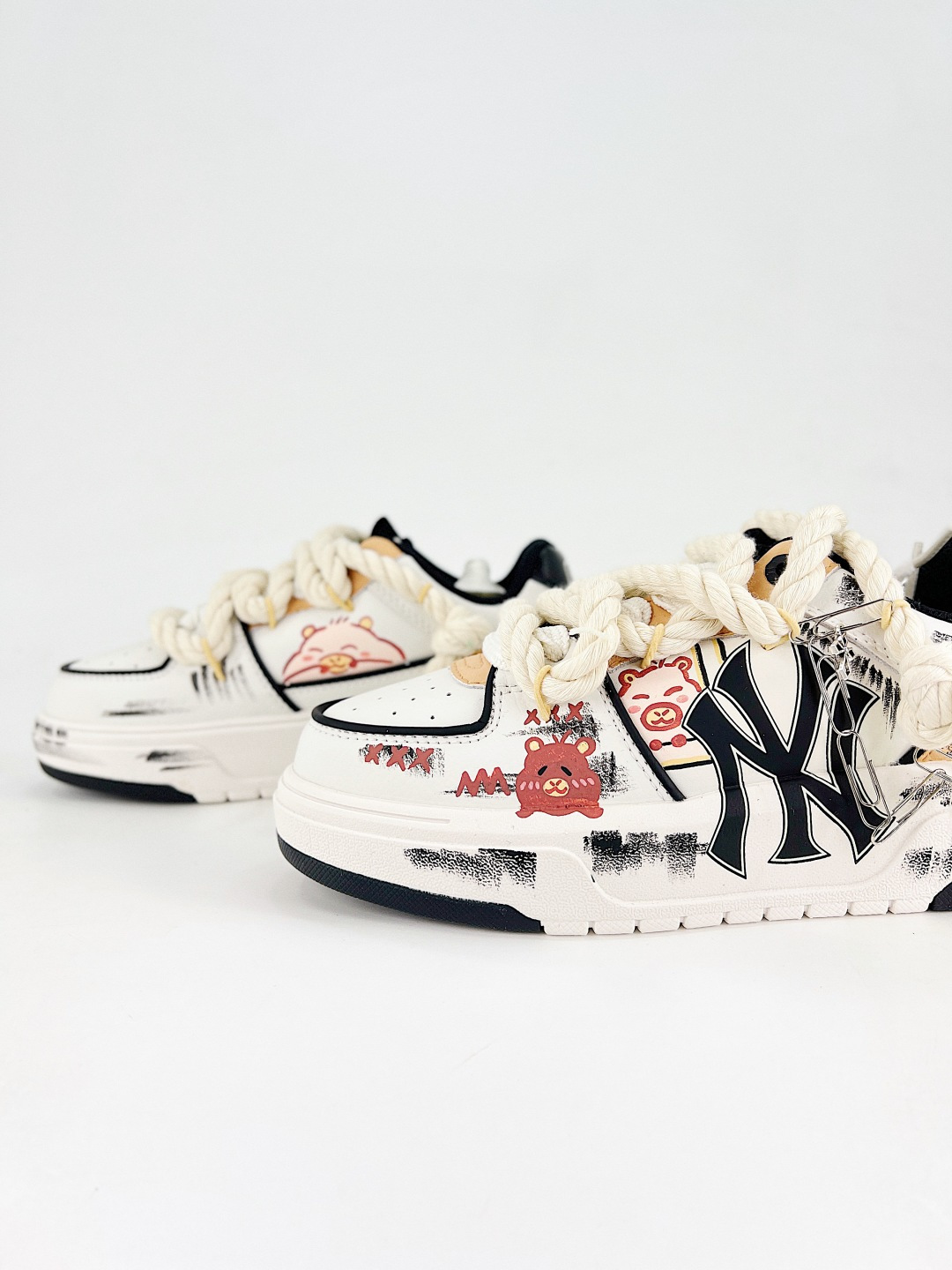 MLB Chunky Liner New York Yankees 定制MLB配色 学长鞋系列低帮老爹风轻量增高厚底百搭休闲运动慢跑鞋 3ASXCA12N （C0001）