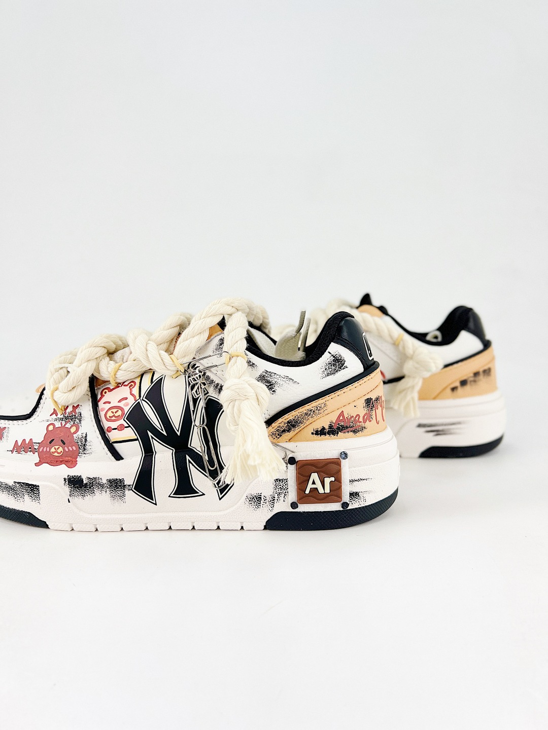 MLB Chunky Liner New York Yankees 定制MLB配色 学长鞋系列低帮老爹风轻量增高厚底百搭休闲运动慢跑鞋 3ASXCA12N （C0001）