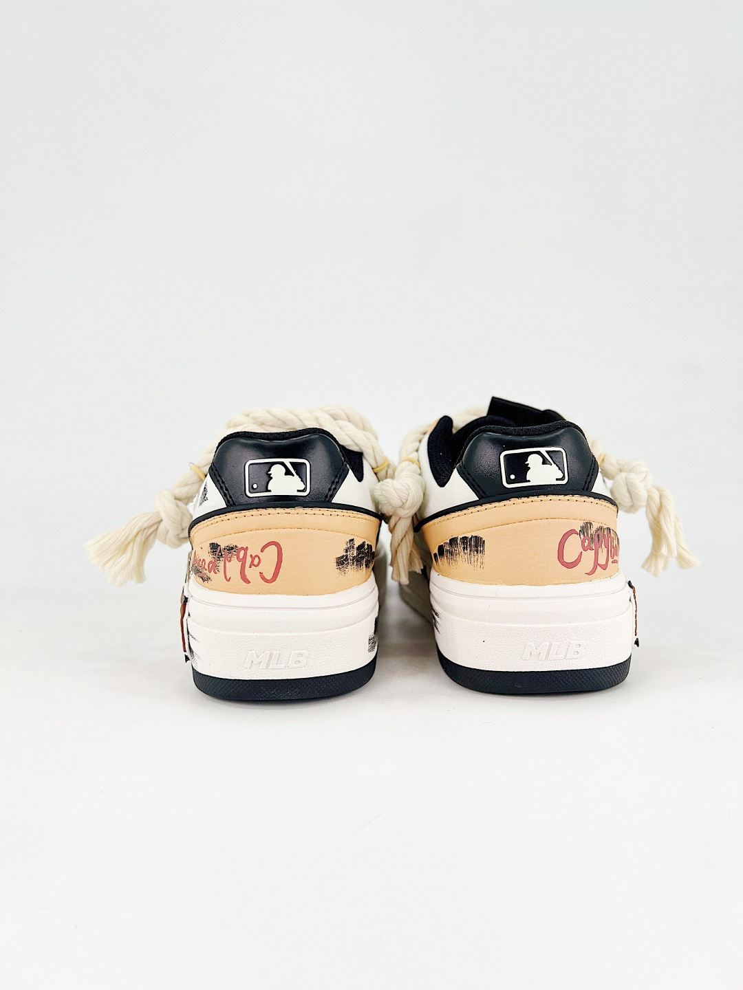 MLB Chunky Liner New York Yankees 定制MLB配色 学长鞋系列低帮老爹风轻量增高厚底百搭休闲运动慢跑鞋 3ASXCA12N （C0001）