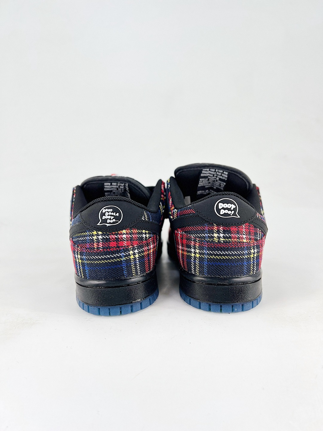 本地💰180
NIKE SB DUNK LOW PRO
Dunk SB顾名思义,具有经典的Dunk血缘,又注入了更多的时尚元素。相较于普通的Dunk滑板鞋,改良版的Dunk SB加厚了鞋舌的填充,使舒适性大大提升,同时也更方便穿脱;中底部分则加入了脚感柔软舒适Zoom Air气垫,有效吸收滑板等极限运动在落地时带来的冲击力,为街头运动者们提供更好的保护
货号:II1493 600
尺码:36 36.5 37.5 38 38.5 39 40 40.5 41 42 42.5 43 44 45 46