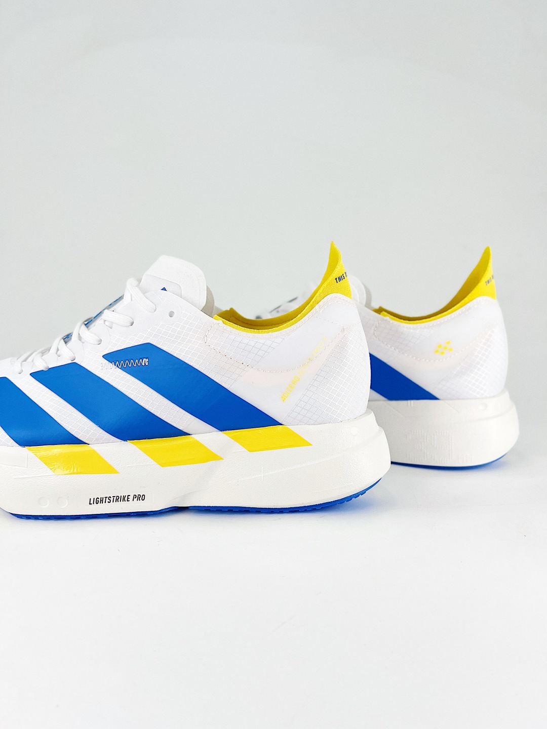 💰290 支持
adidas Adizero Adios Pro 4 舒适百搭防滑耐磨 低帮跑步鞋 
货号：KI4439
尺码：36 36.5 37.5 38 38.5 39 40 40.5 41 42 42.5 43 44 45 46