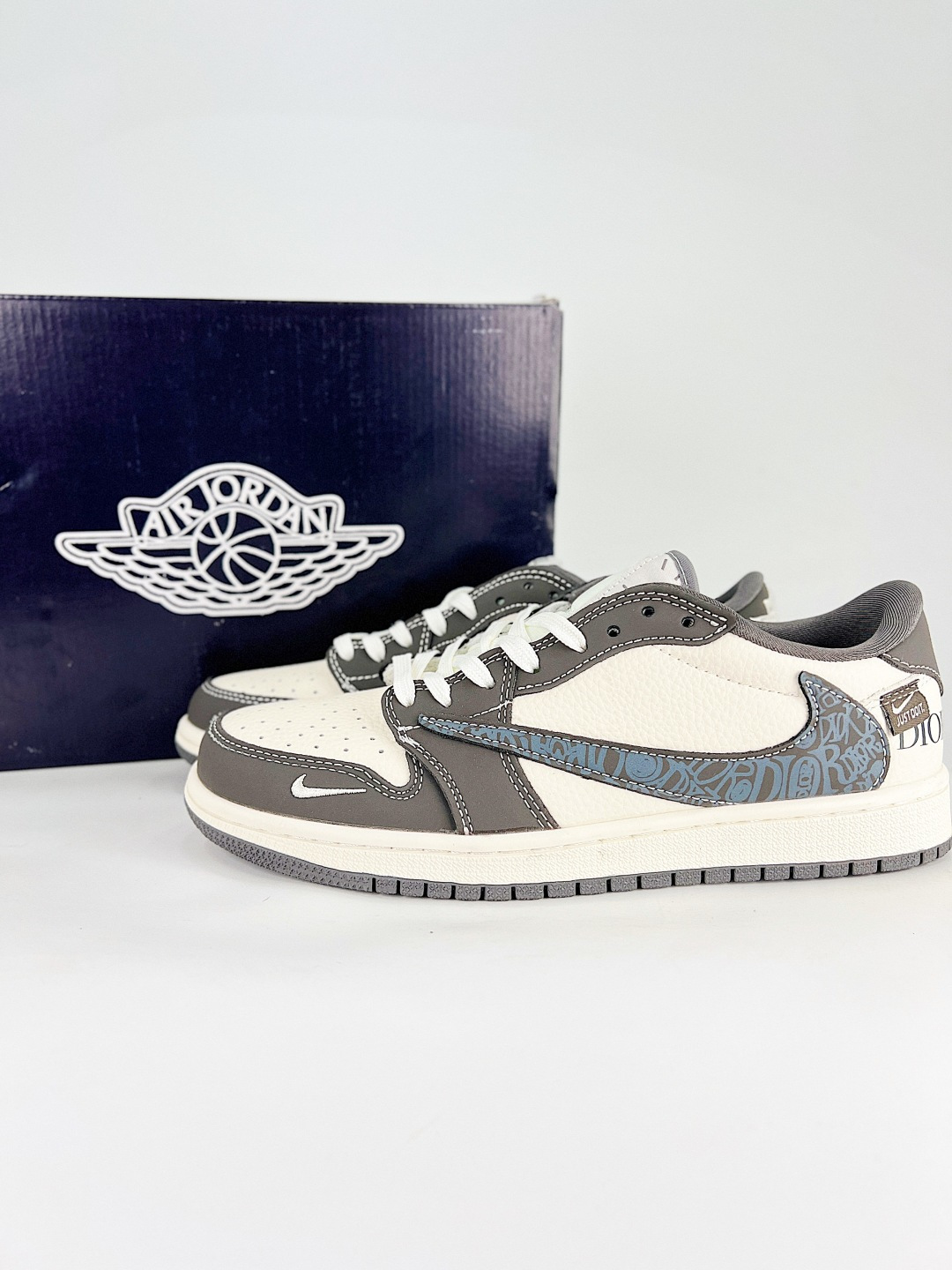 _doD9s5ay2P6lcL2t3HCkBHWJsPF9qJYoV4sQYqA