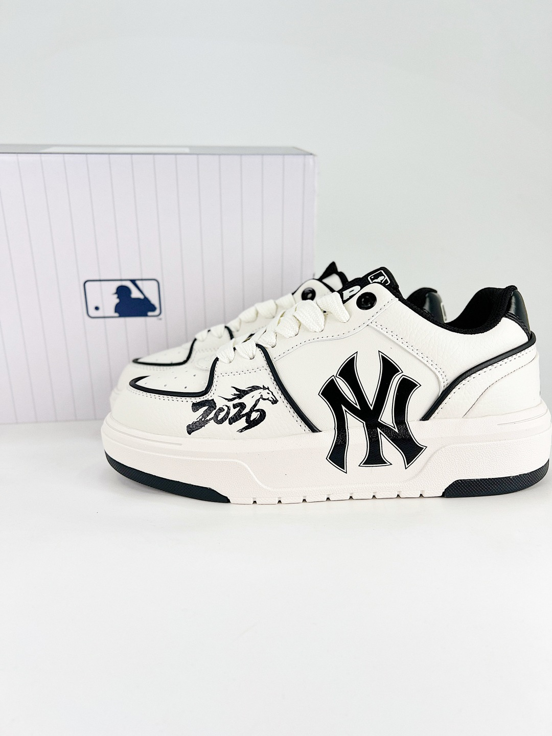 _duM9sRDHl-Kgy5PhK73yeTJ-0Rt2xnY_2p_vzBQ