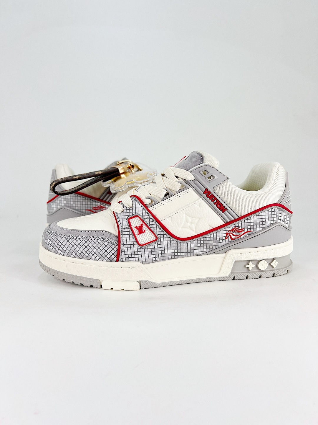 _da99s9ZPRF2qDW-VG1AAjKDUNlGwA43gamM2skA