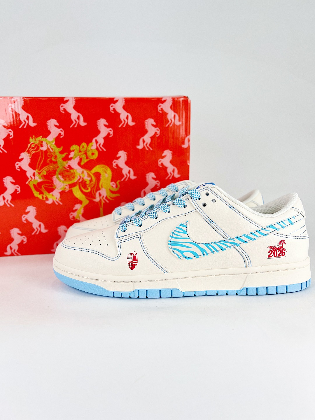 _dcy9s9px-5OjPrw88r8rVqb4-Y8GWxQFEPwwUrw