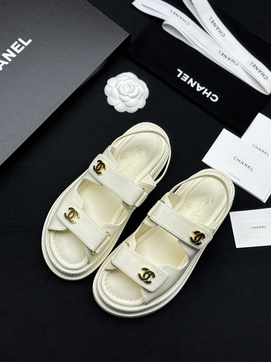 NO:869460,Off-white style｜Gentle and versatile for the ceiling, it has a relaxed feel when paired with jeans and skirts. The soft milky white tone makes it refreshing and age-reducing in summer. Sandals, sandals, skirts, jeans19860909米白款｜温柔百搭天花板,配牛仔裤、小裙子都自带松弛感,软乎乎的奶白调,夏天穿清爽又减龄,凉鞋,sandals,skirts,jeans,Women's Shoes