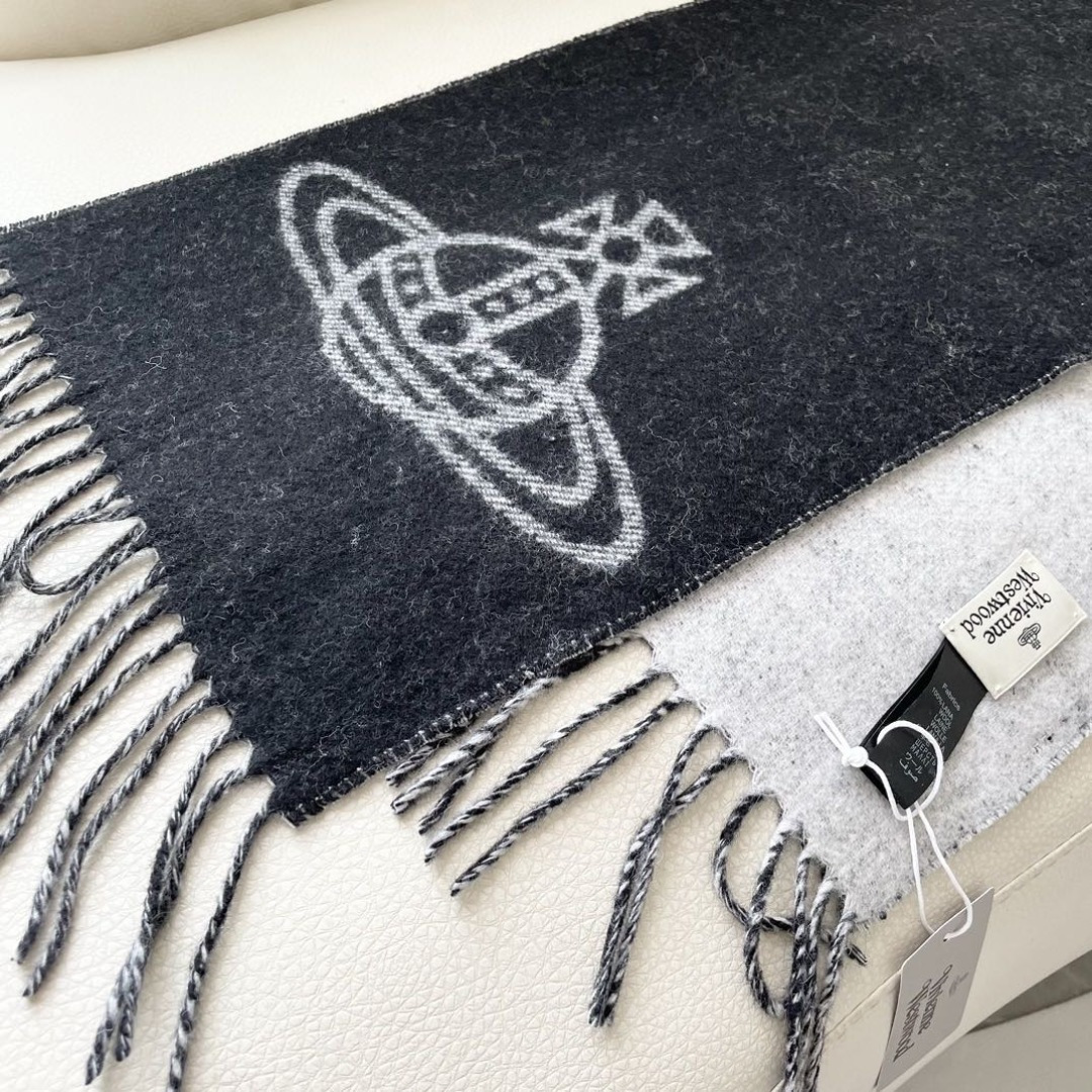 ✨✨英国朋克教母“西太后Vivienne Westwood”最爱的土星❗❗从精神上，Vivenne We