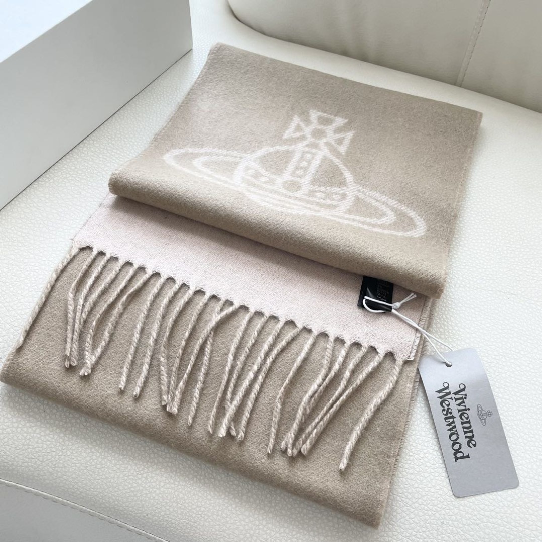 ✨✨英国朋克教母“西太后Vivienne Westwood”最爱的土星❗❗从精神上，Vivenne We