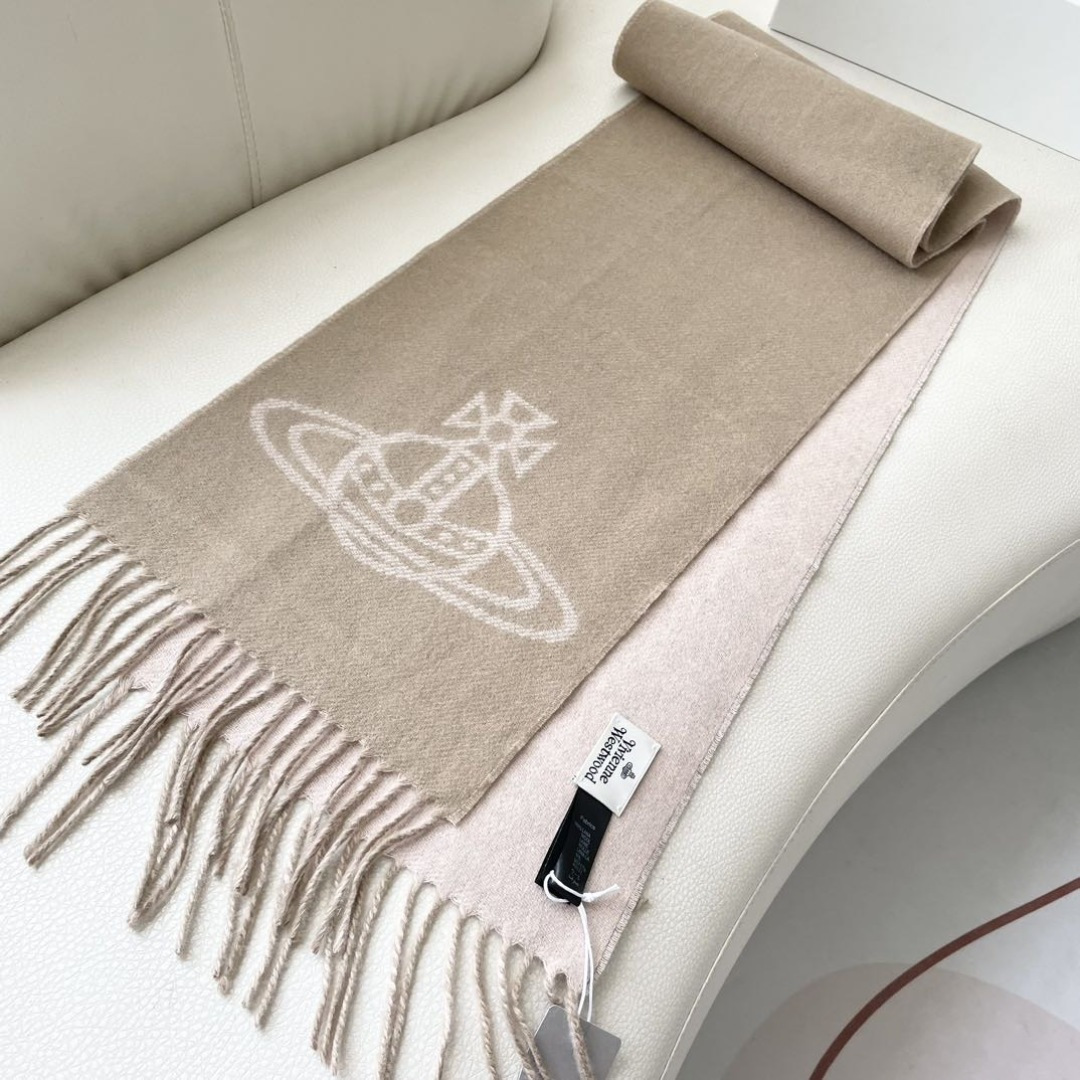 ✨✨英国朋克教母“西太后Vivienne Westwood”最爱的土星❗❗从精神上，Vivenne We