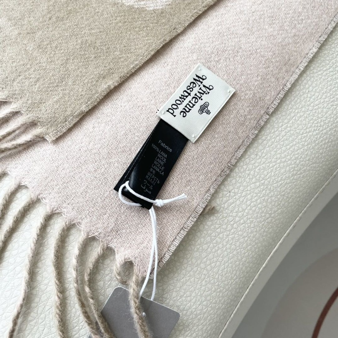 ✨✨英国朋克教母“西太后Vivienne Westwood”最爱的土星❗❗从精神上，Vivenne We