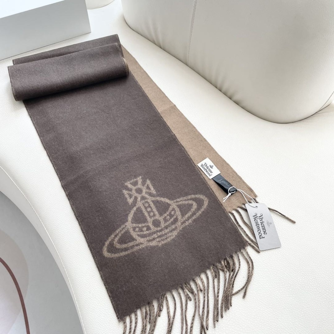 ✨✨英国朋克教母“西太后Vivienne Westwood”最爱的土星❗❗从精神上，Vivenne We