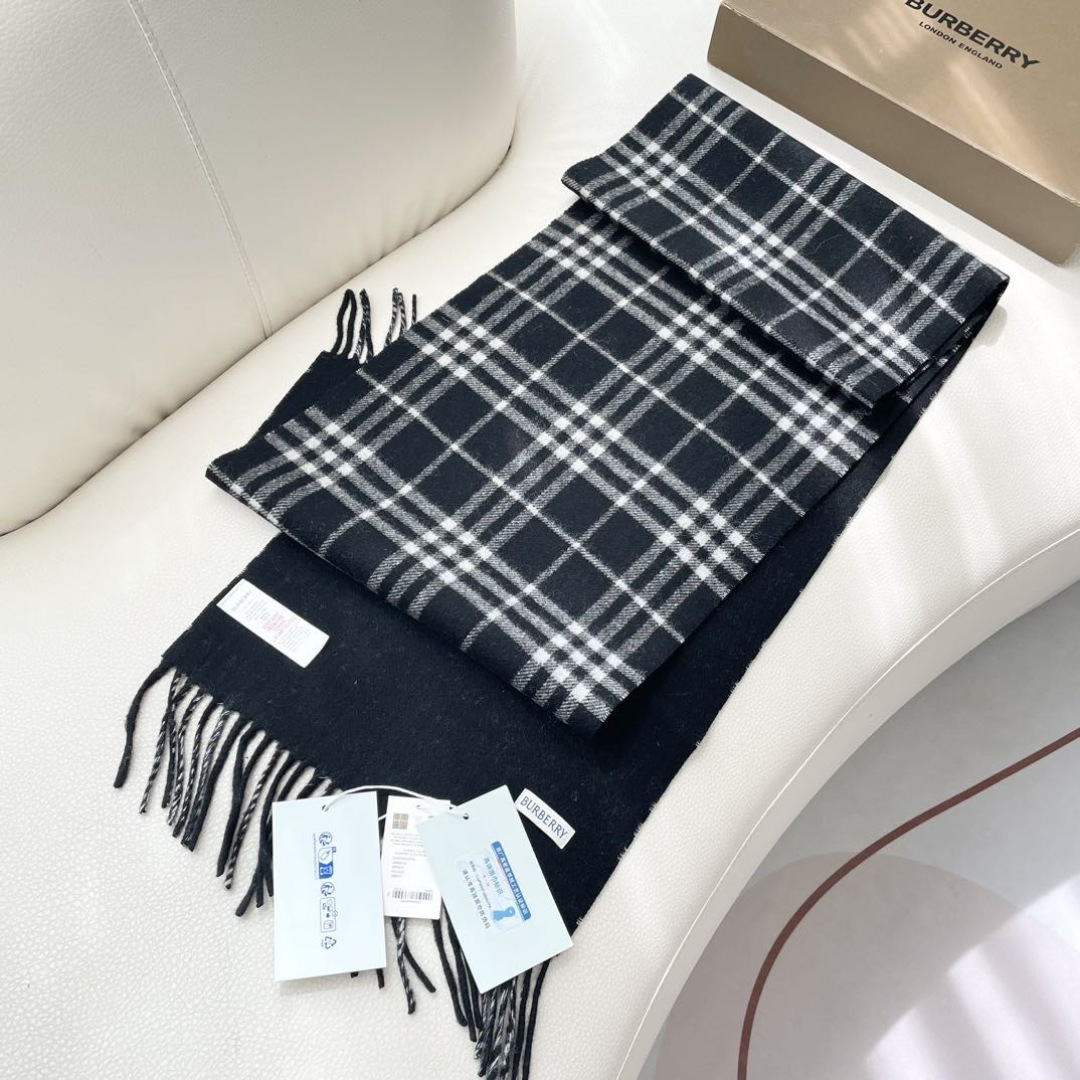 爆款上新 情侣款👍👍B家【经典战马】独家牛货🐂 奢华尽在尺寸之间，高端品质‼️具有超高羊绒品质才会被此品