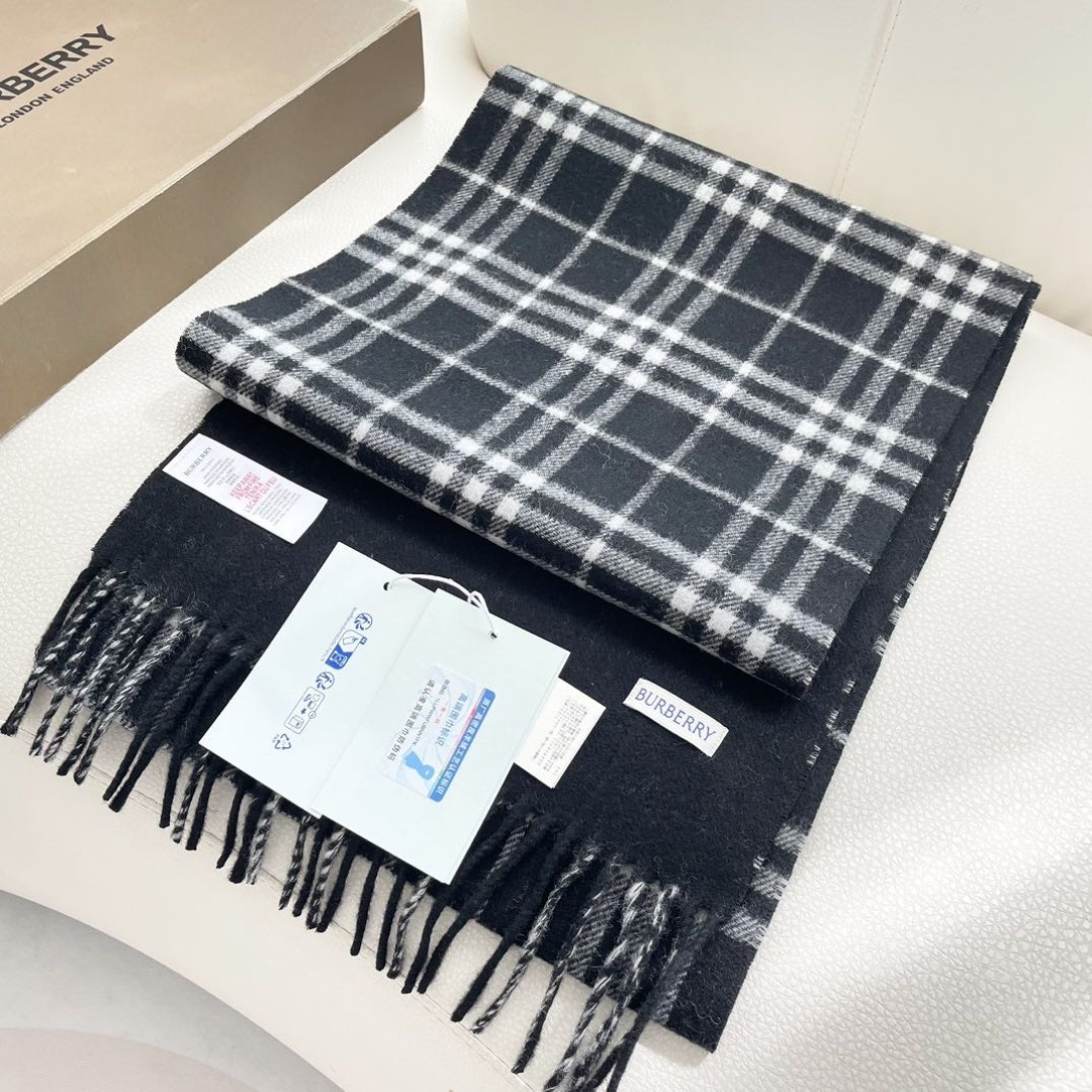 爆款上新 情侣款👍👍B家【经典战马】独家牛货🐂 奢华尽在尺寸之间，高端品质‼️具有超高羊绒品质才会被此品