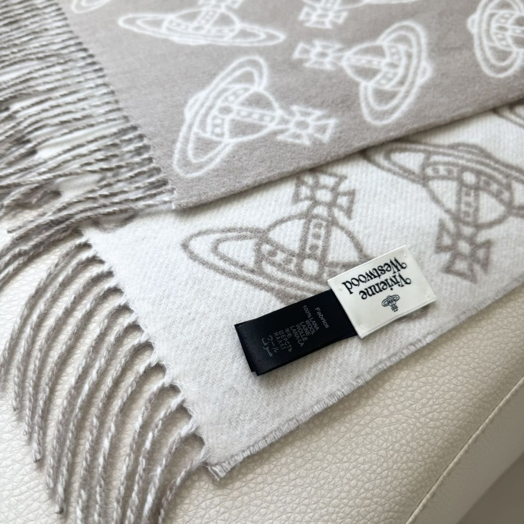 🆕𝐕𝐢𝐯𝐢𝐞𝐧𝐧𝐞 𝐖𝐞𝐬𝐭𝐰𝐨𝐨𝐝🪐✨经典大土星围巾 vivienne westwood西太后土星 英