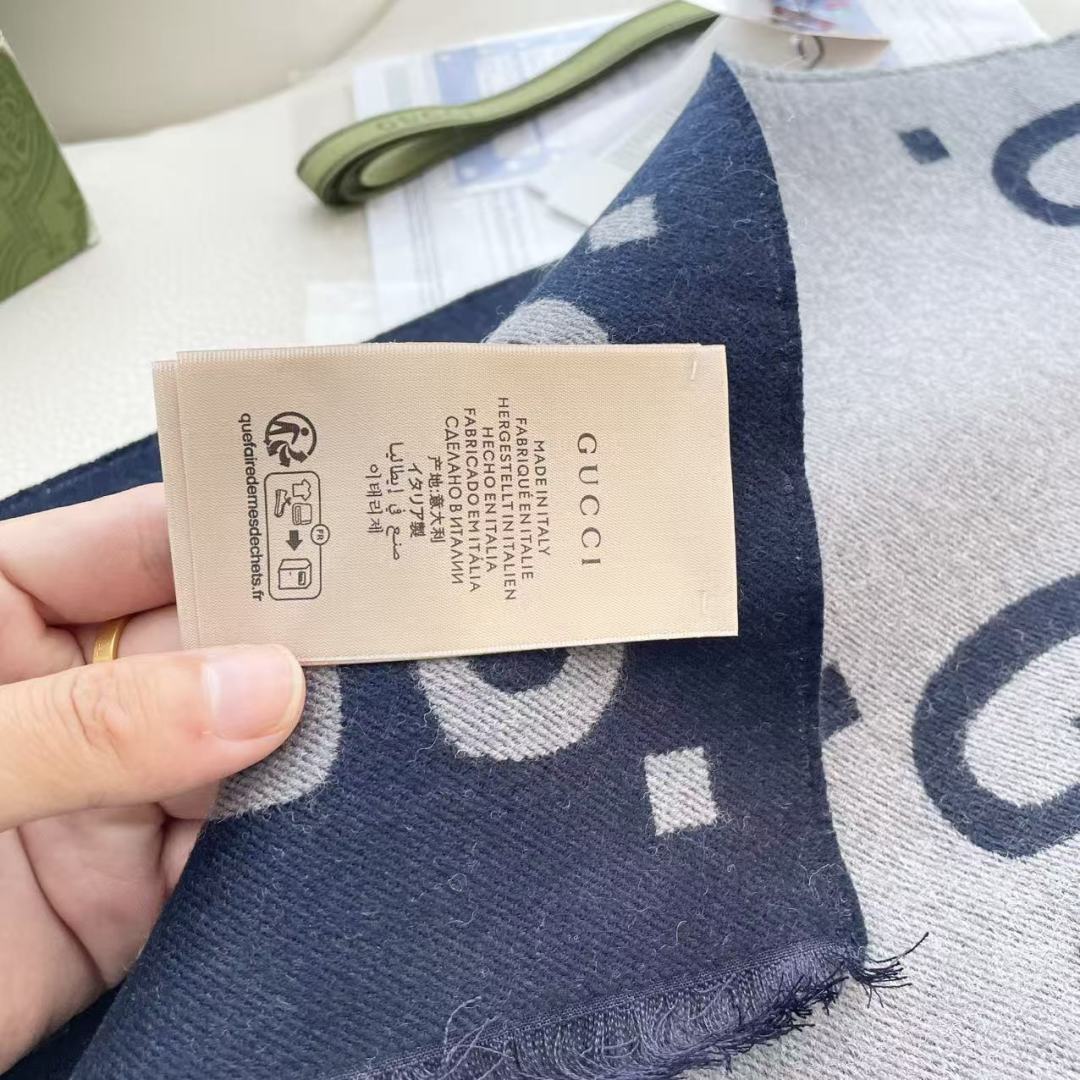 Gucci · 古奇经典羊绒披肩围巾❗来个硬货.麻溜的安排上.纯正出口❗原订单已经交货一批，其中一批刚过