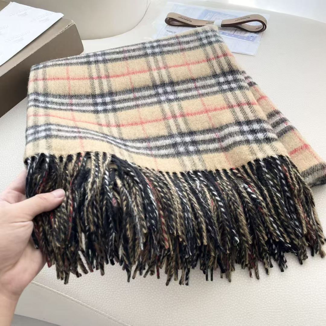 巴宝莉真真正正的福利！！】【尽管拿市面上任何一家的货来对比我家品质！】Bu史上最牛掰的原单货，【博柏利双