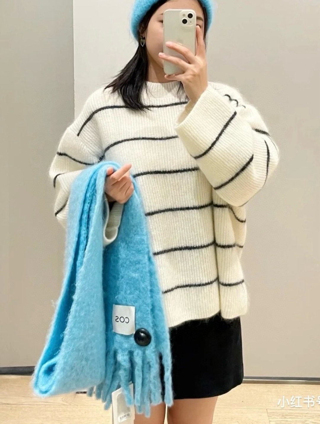 2025小红书走火爆款 COS品牌 🪐✨经典大土星马海毛围巾 vivienne westwood西太后土