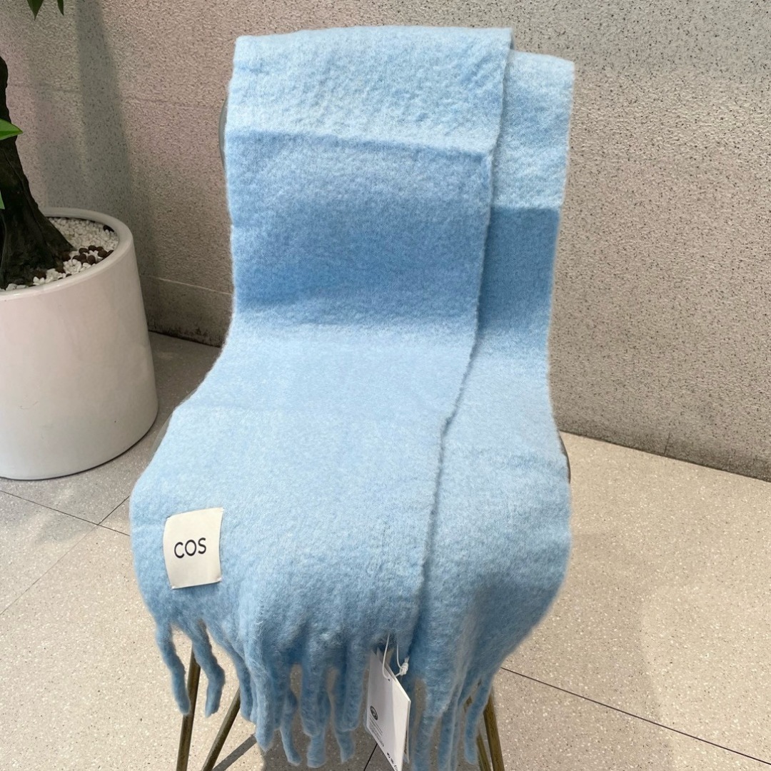 2025小红书走火爆款 COS品牌 🪐✨经典大土星马海毛围巾 vivienne westwood西太后土