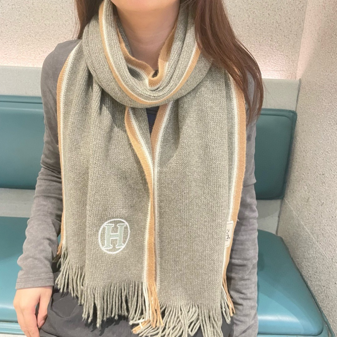 上新2025爱马仕男女款围巾且买且珍惜😍~都是出口订单所以比较难遇❤️东西讲究少而精😍好看的一定要收😎这