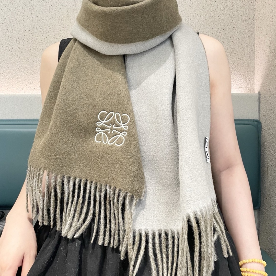 👑👑顶级原单中性款‼️罗意威 很幸運拿到這個品牌的東西，真的不多見，很少在國內做訂單，款式真的少的可怜❗