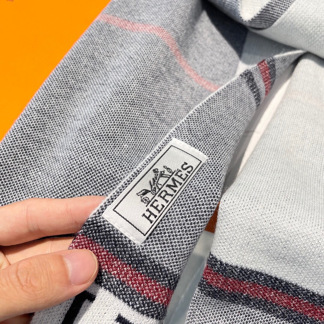 💋2025专柜最新款💨爱马仕火爆来袭💥🎊顶级色织工艺。此工艺只有大牌纯正代工厂才有的工艺‼️100%顶级