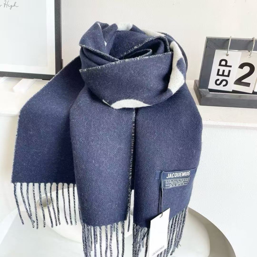 🧣JIL SANDER 围巾 温柔绽放的极简主义,从1968年起,一直坚守极简之风、性冷淡的设计:吉尔·