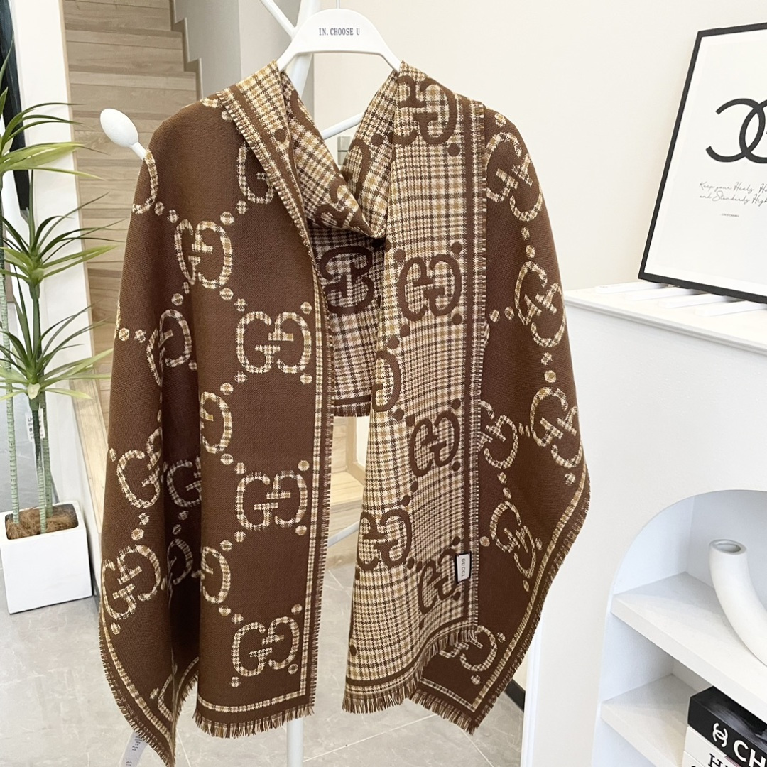 Gucci · 古奇经典羊绒披肩围巾❗来个硬货.麻溜的安排上.纯正出口❗原订单已经交货一批，其中一批刚过