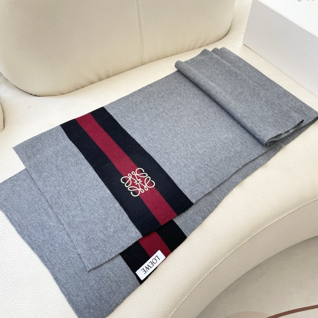 🔥爆款‼️顶级高尖端⚠️【LOEWE罗意威直供迪拜出口货‼️】🎀官网双面罗意威2024新品✨双面羊绒围巾