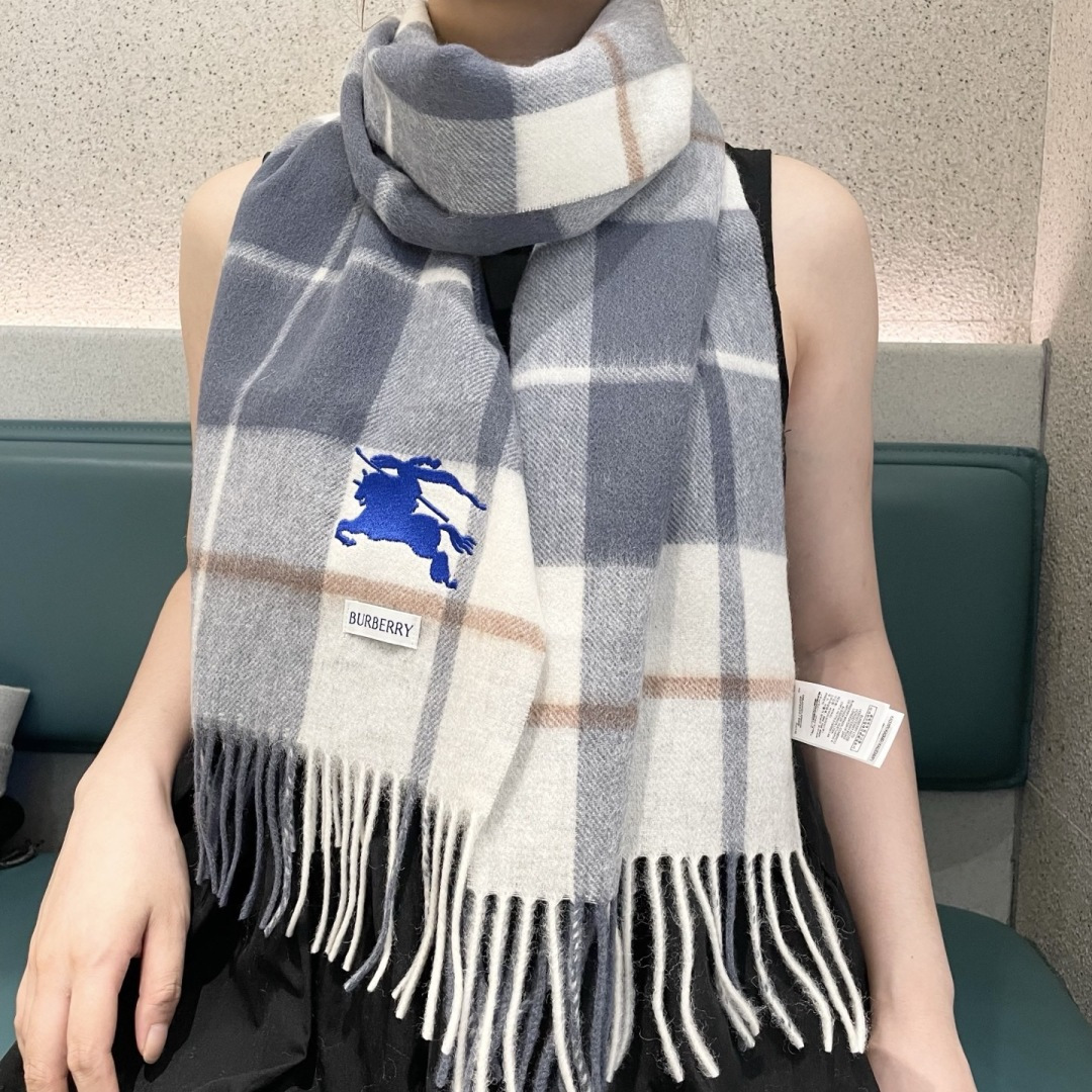 爆款🔺双面羊绒专柜同步 经典设计完美，若隐若现的巴宝利标志，强烈推荐手慢无‼️千万别去专柜买‼️代购就要