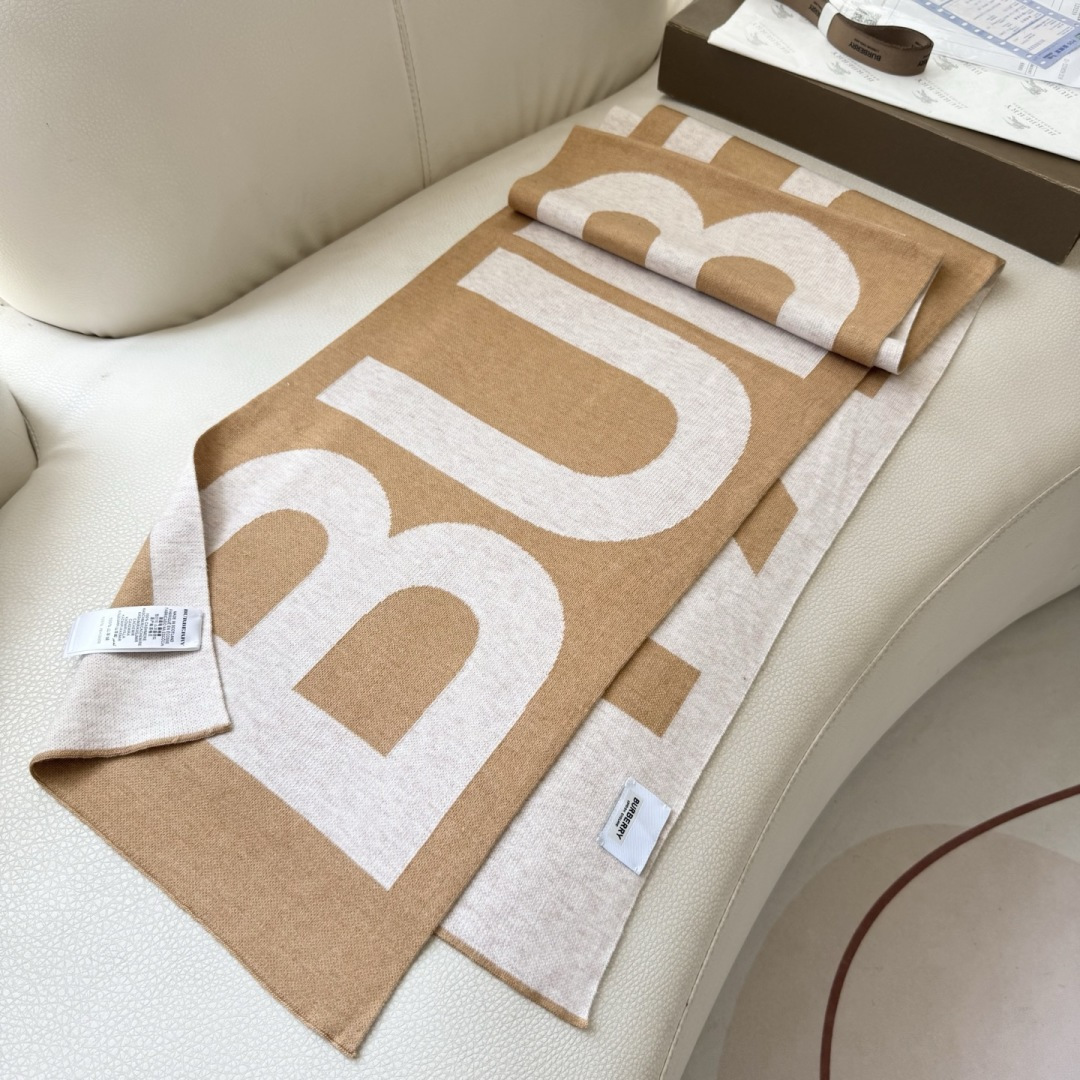 爆款上新 情侣款👍👍B家【经典战马】独家牛货🐂 奢华尽在尺寸之间，高端品质‼️具有超高羊绒品质才会被此品