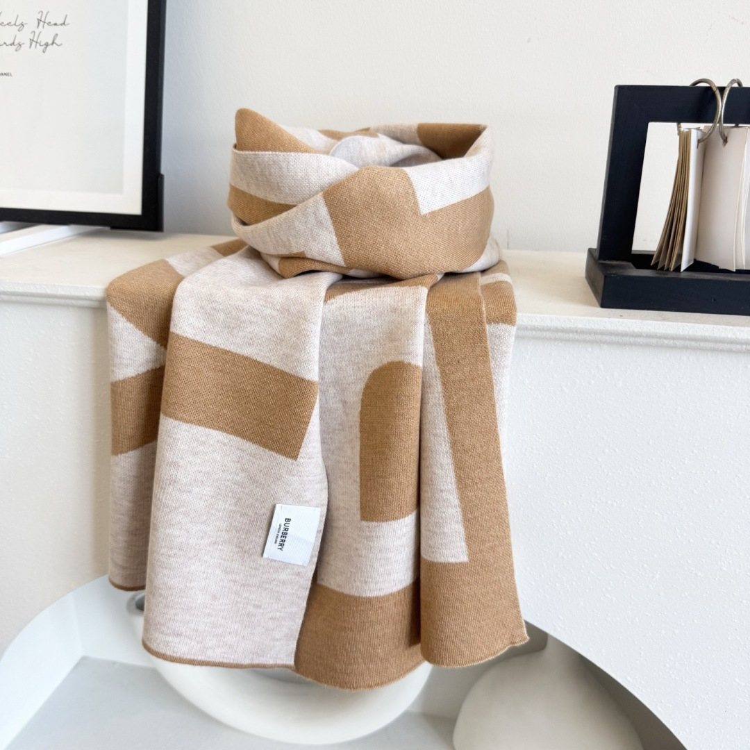 爆款上新 情侣款👍👍B家【经典战马】独家牛货🐂 奢华尽在尺寸之间，高端品质‼️具有超高羊绒品质才会被此品