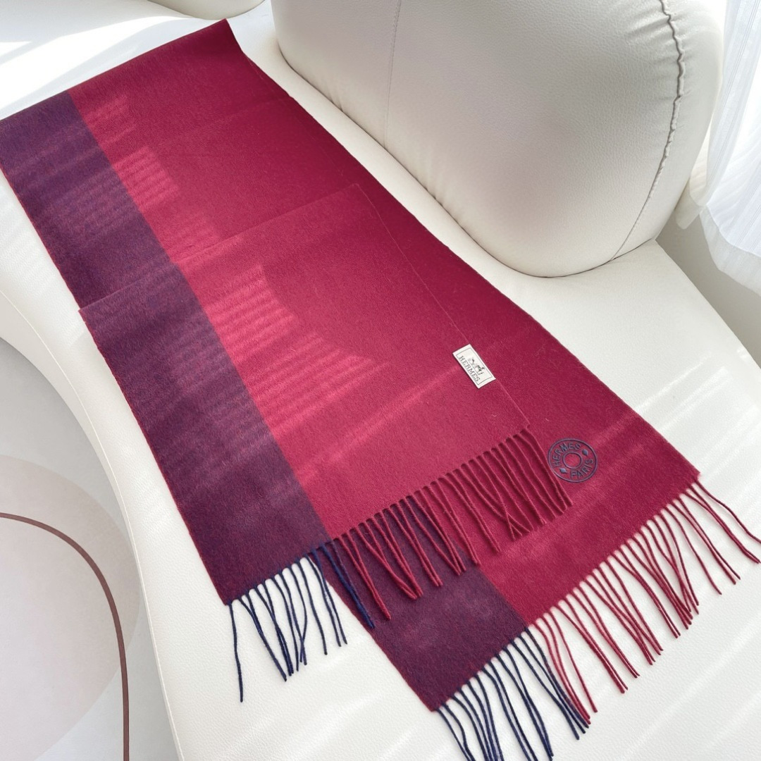 上新2025爱马仕男女款围巾且买且珍惜😍~都是出口订单所以比较难遇❤️东西讲究少而精😍好看的一定要收😎这