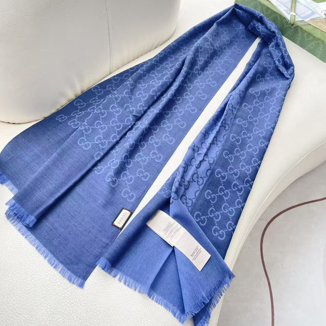 Gucci · 古奇经典羊绒披肩围巾❗来个硬货.麻溜的安排上.纯正出口❗原订单已经交货一批，其中一批刚过