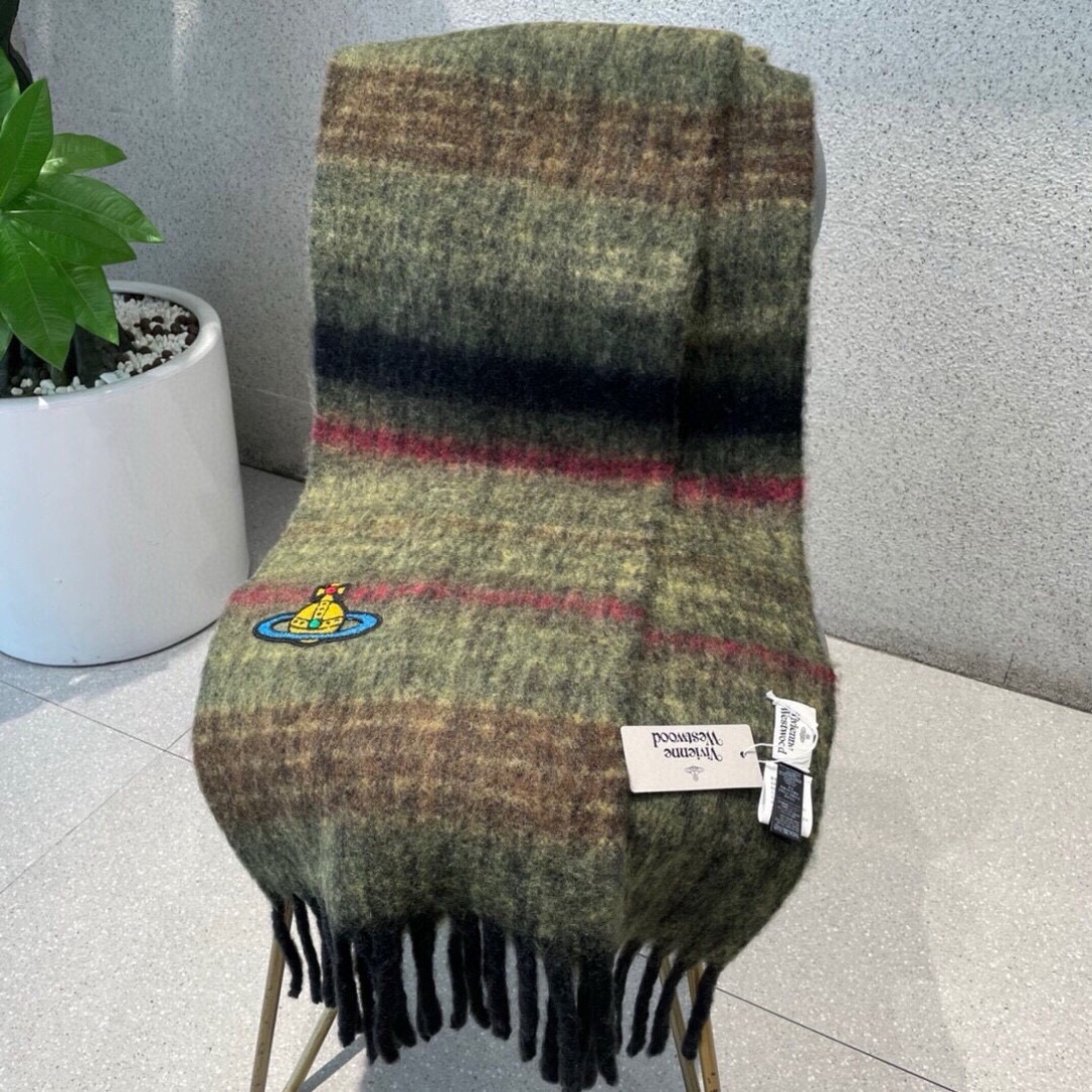 2025小红书走火爆款 𝐕𝐢𝐯𝐢𝐞𝐧𝐧𝐞 𝐖𝐞𝐬𝐭𝐰𝐨𝐨𝐝🪐✨经典大土星马海毛围巾 vivienne w