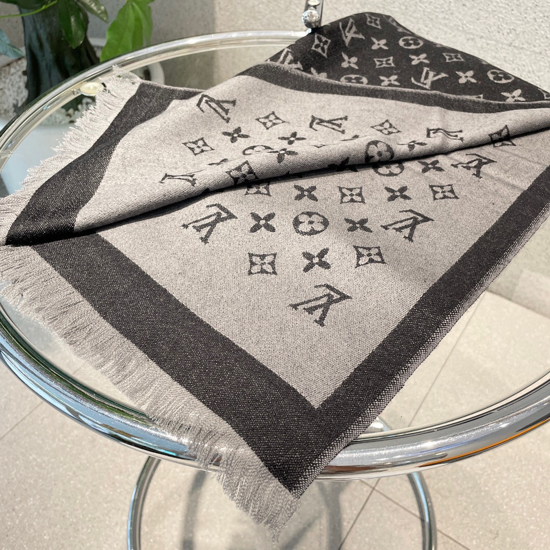 路易威登重磅原单，一模一样 LV专柜新色 出口境外。专柜的最新限量双面拼色‼️【限量版】品质极好,精工高